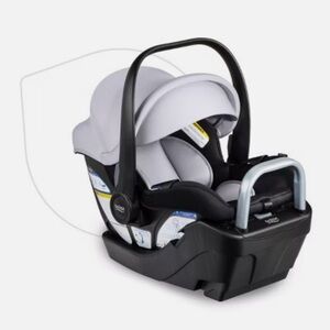 Britax Willow Infant Car Seat With Alpine Base Rear Facing - Glacier Onyx NEW!